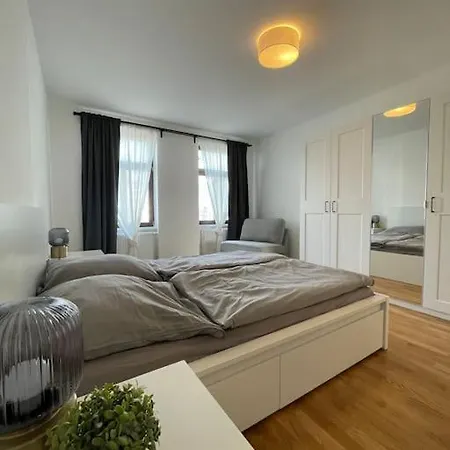 Apartment #modernes Wohnen Im Historischen Altbau 3 Og Links